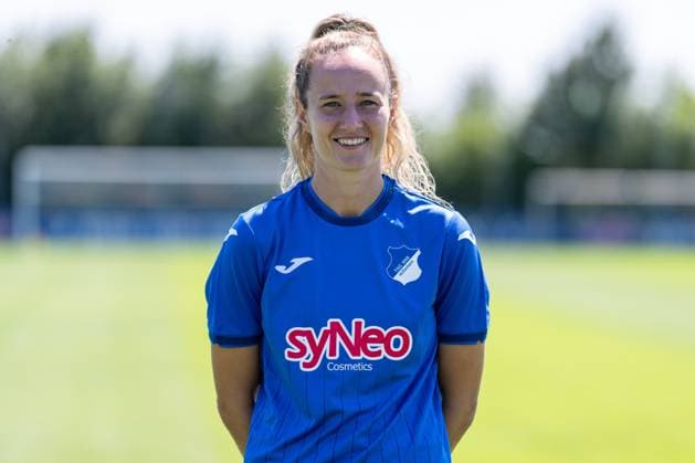 Fabienne Dongus (TSG, 33), Einzelbild, Einzelfoto, Aktion, Action, Porträt, Portrait, 29.07.2024, St.Leon-Rot (Deutschland), Fussball, Frauen, TSG 1899 Hoffenheim Porträttermin 2024 25