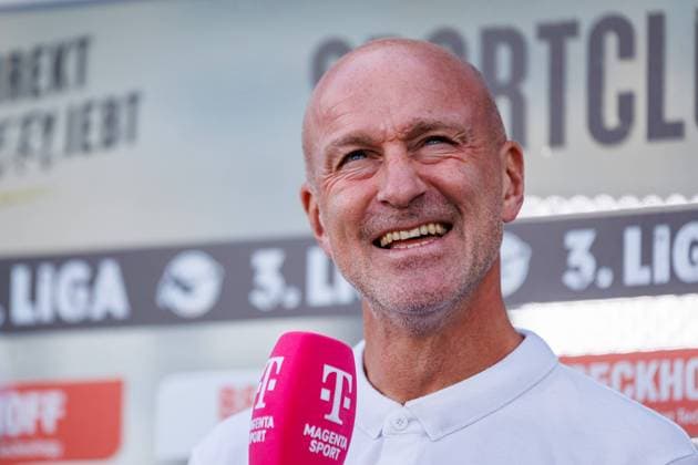 Marco Antwerpen (SV Waldhof Mannheim 07, Cheftrainer) im Interview Gespraech mit Magenta TV GER, SC Verl vs. SV Waldhof Mannheim 07, Fussball, 3. Liga, 3. Spieltag, Spielzeit 2024 2025, 25.08.2024 DFL Regulations prohibit any use of photographers as image sequences and or quasi-video. GER, SC Verl vs. SV Waldhof Mannheim 07, Fussball, 3. Liga, 3. Spieltag, Spielzeit 2024 2025, 25.08.2024 Verl Copyright: xEibner-Pressefotox xJanxRollingerx EP_JSK