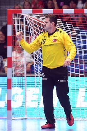 Jubel bei Nebojsa Simic (Torwart MT Melsungen 16) , GER, MT Melsungen - Elverum Idrettslag (NOR)l, Handball, European League Qualification, Saison 2024-2025, 31.08.2024, GER, MT Melsungen - Elverum Idrettslag, Handball, European League Qualification, 31.08.2024 Kassel Copyright: xEibner-Pressefotox-xRolandxSippelx EP_RSL