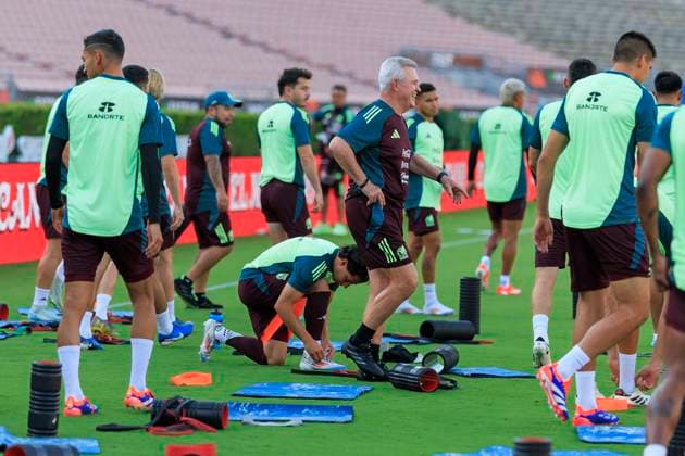 September 6, 2024, Pasadena, California, USA: Javier Aguirre, head coach of the national team, Nationalteam of Mexico during their practice prior to their MexTour international match, Länderspiel, Nationalmannschaft against New Zealand on Friday September 6, 2024 at the Rose Bowl Stadium in Los Angeles, California. JAVIER ROJAS PI Pasadena USA - ZUMAp124 20240906_zaa_p124_064 Copyright: xJavierxRojasx