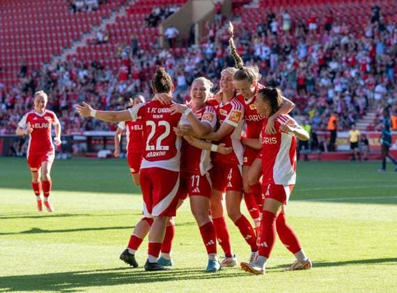 Fußball, Frauen, Saison 2024 2025, DFB-Pokal (2. Runde), 1. FC Union Berlin - RB Leipzig, v. l. Eleni Markou (1. Frauen 1. FC Union), Dina Orschmann (1. Frauen 1. FC Union), Marie Becker (1. Frauen 1. FC Union), Lisa Heiseler (1. Frauen 1. FC Union), Korina Janez (1. Frauen 1. FC Union), Jubel nach Tor zum 1:0, 08.09. 2024, Copyright: xMatthiasxKochx