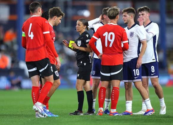 Referee Stephanie Frappart England U21, U 21 v Austria U21, International Friendly, Länderspiel, Nationalmannschaft Football, Kenilworth Road, Luton, UK, 09 Sep 2024 EDITORIAL USE ONLY No use with unauthorised audio, video, data, fixture lists, club league logos or live services. Online in-match use limited to 120 images, no video emulation. No use in betting, games or single club league player publications. Copyright: xMichaelxZemanek Shutterstockx 14706562af