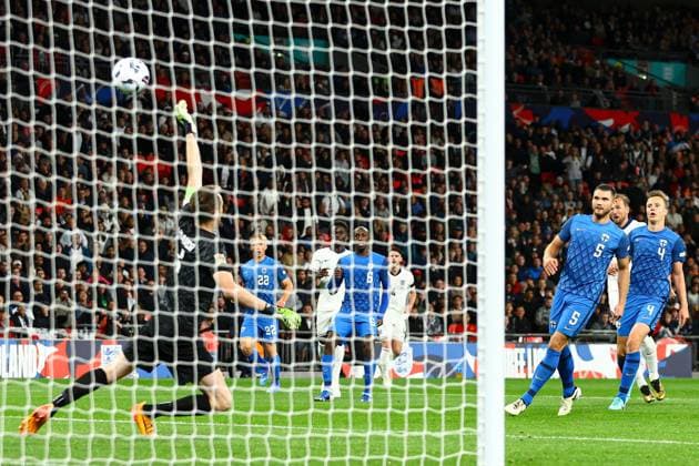 Harry Kane of England scores the opening goal for their side on their 100th cap for the England men s national team, Nationalteam England v Finland, UEFA Nations League, League B, Group 2, Football, Wembley Stadium, London, UK, 10 Sep 2024 EDITORIAL USE ONLY No use with unauthorised audio, video, data, fixture lists, club league logos or live services. Online in-match use limited to 120 images, no video emulation. No use in betting, games or single club league player publications. Copyright: xKieranxMcManus Shutterstockx 14706825cn