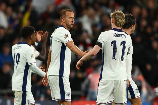 Harry Kane of England celebrates scoring the opening goal for their side with their teammates on their 100th England cap England v Finland, UEFA Nations League, League B, Group 2, Football, Wembley Stadium, London, UK, 10 Sep 2024 EDITORIAL USE ONLY No use with unauthorised audio, video, data, fixture lists, club league logos or live services. Online in-match use limited to 120 images, no video emulation. No use in betting, games or single club league player publications. Copyright: xKieranxMcManus Shutterstockx 14706825cp