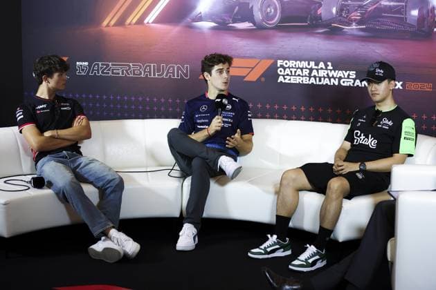 BEARMAN Ollie, Haas F1 Team VF-24 Ferrari, portrait, COLAPINTO Franco (arg), Williams Racing FW46, portrait and ZHOU Guanyu (chi), Stake F1 Team Kick Sauber C44, portrait press conference, PK, Pressekonferenz during the Formula 1 Azerbaijan Grand Prix 2024, 17th round of the 2024 Formula One World Championship, WM, Weltmeisterschaft from September 13 to 15, 2024 on the Baku City Circuit, in Baku, Azerbaijan - F1 - AZERBAIJAN GRAND PRIX 2024 DPPI Panoramic 240912_R17_AZERBAIJAN_DP_EA029938