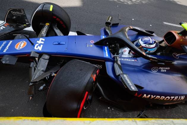 43 COLAPINTO Franco (arg), Williams Racing FW46, action, crash, accident, during the Formula 1 Azerbaijan Grand Prix 2024, 17th round of the 2024 Formula One World Championship, WM, Weltmeisterschaft from September 13 to 15, 2024 on the Baku City Circuit, in Baku, Azerbaijan - F1 - AZERBAIJAN GRAND PRIX 2024 DPPI Panoramic 240913_R17_AZERBAIJAN_DP_FG0O6010