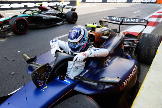 43 COLAPINTO Franco (arg), Williams Racing FW46, action, crash, accident, during the Formula 1 Azerbaijan Grand Prix 2024, 17th round of the 2024 Formula One World Championship, WM, Weltmeisterschaft from September 13 to 15, 2024 on the Baku City Circuit, in Baku, Azerbaijan - F1 - AZERBAIJAN GRAND PRIX 2024 DPPI Panoramic 240913_R17_AZERBAIJAN_DP_FG0O6028
