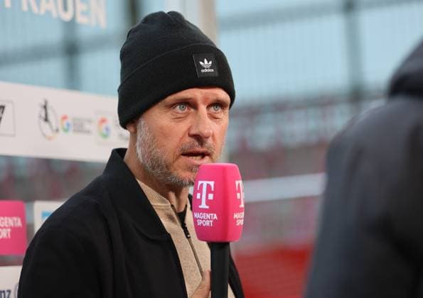 München, Deutschland 13. September 2024: Fussball, FRAUEN, GOOGLE PIXEL FRAUEN-BUNDESLIGA, Saison 2024 2025, FC Bayern München - RB Leipzig, Campus Alexander Straus (FC Bayern München) Kopf, Oberkörper beim Interview Magenta