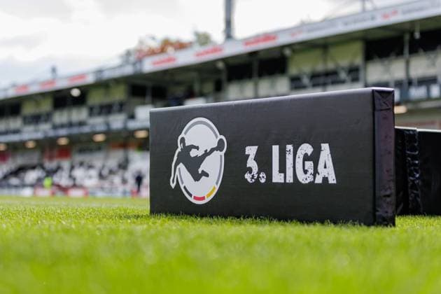 Logo der 3. Liga GER, SC Verl vs. FC Energie Cottbus, Fussball, 3. Liga, 5. Spieltag, Spielzeit 2024 2025, 15.09.2024 DFL Regulations prohibit any use of photographers as image sequences and or quasi-video. GER, SC Verl vs. FC Energie Cottbus, Fussball, 3. Liga, 5. Spieltag, Spielzeit 2024 2025, 15.09.2024 Verl Copyright: xEibner-Pressefotox xJanxRollingerx EP_JSK