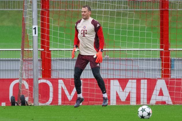 Manuel Neuer (FC Bayern Muenchen, 01) beim Training im Regen, Abschlusstraining, FC Bayern Muenchen, Fussball, UEFA Champions League, 1. Spieltag, Saison 24 25, 16.09.2024, Abschlusstraining, FC Bayern Muenchen, Fussball, UEFA Champions League, 1. Spieltag, Saison 24 25, 16.09.2024 Muenchen Copyright: xEibner-Pressefoto JennixMaulx EP_JML