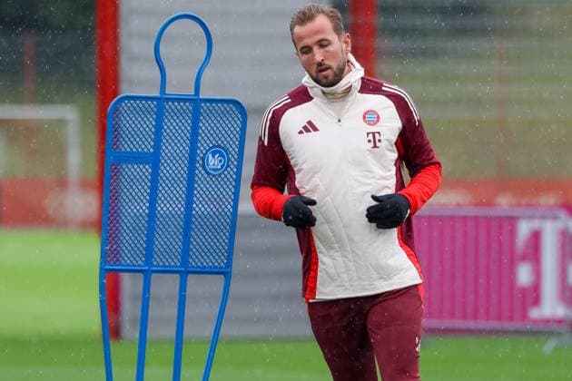 Harry Kane (FC Bayern Muenchen, 09) beim Training im Regen, Abschlusstraining, FC Bayern Muenchen, Fussball, UEFA Champions League, 1. Spieltag, Saison 24 25, 16.09.2024, Abschlusstraining, FC Bayern Muenchen, Fussball, UEFA Champions League, 1. Spieltag, Saison 24 25, 16.09.2024 Muenchen Copyright: xEibner-Pressefoto JennixMaulx EP_JML