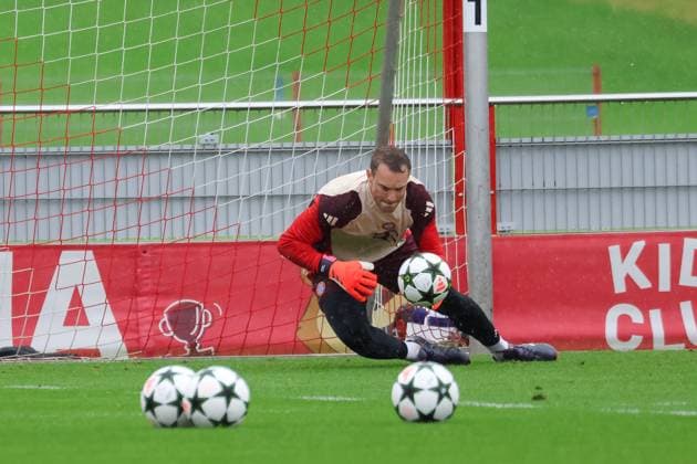 Manuel Neuer (FC Bayern Muenchen, 01) beim Training im Regen, Abschlusstraining, FC Bayern Muenchen, Fussball, UEFA Champions League, 1. Spieltag, Saison 24 25, 16.09.2024, Abschlusstraining, FC Bayern Muenchen, Fussball, UEFA Champions League, 1. Spieltag, Saison 24 25, 16.09.2024 Muenchen Copyright: xEibner-Pressefoto JennixMaulx EP_JML