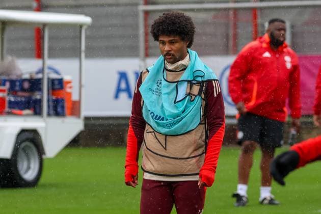 Serge Gnabry (FC Bayern Muenchen, 07) beim Training im Regen, Abschlusstraining, FC Bayern Muenchen, Fussball, UEFA Champions League, 1. Spieltag, Saison 24 25, 16.09.2024, Abschlusstraining, FC Bayern Muenchen, Fussball, UEFA Champions League, 1. Spieltag, Saison 24 25, 16.09.2024 Muenchen Copyright: xEibner-Pressefoto JennixMaulx EP_JML