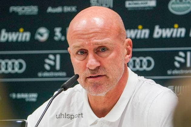 Waldhof Mannheim, Chefcoach Marco Antwerpen freigestellt, miserabler Saisonstart, Entlassung, Verbandspokal-Aus, Niederlage gegen Landesligisten, zwei Punkte aus fünf Spielen, sportliche Krise, Trainerwechsel, enttäuschte Fans, sportlicher Neuanfang, Druck auf Vereinsführung, Tabellensituation, sportliche Ziele verfehlt, Trainerentlassung, Mannschaftsleistung, Fehlstart, Konsequenzen, Reaktion des Vereins, Hoffnung auf Besserung, Trainerkarussell, sportliche Wende, Kampf um Klassenerhalt, Vereinskrise. Archiv RECORD DATE NOT STATED Copyright: xJOERANxSTEINSIEKx