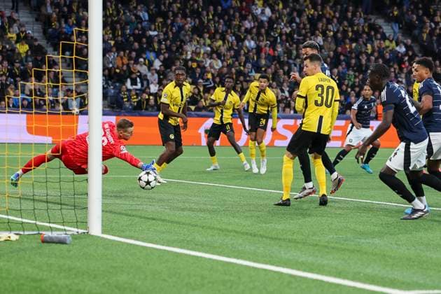 0:1 Tor für Aston Villa durch Youri Tielemans (Aston Villa, 08) , Fussball, UEFA Champions League, 1. Spieltag, 2024 2025, Young Boys Bern vs. Aston Villa, 17.09.2024, Stadion Wankdorf, Bern, Schweiz Bern Stadion Wankdorf Bern Schweiz Copyright: xGrantxHubbsx
