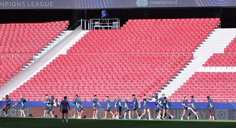 Atletico Madrid - RB Leipzig CL MD-1 Madrid, 18.09.2024, Estadio Wanda Metropolitano, Fussball , UEFA Champions League, 1. Spieltag, Atletico Madrid vs. RB Leipzig , Matchday-1, Abschlusstraining RB Leipzig , Im Bild; Leipzigs Mannschaft trainiert im Estadio Wanda Metropolitano , Only editorial use! , UEFA regulations prohibit any use of photographs as image sequences and or quasi-video ,