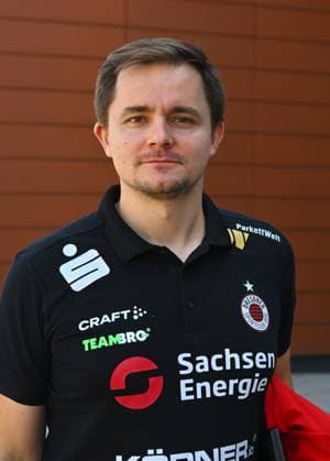 Co-Trainer Radoslaw Wodzinski, Kopf, Kopffoto, Porträt, Portrait, Porträtfoto, Media-Day in der Handwerkskammer Dresden, Media Day, Fototermin, Fotoshooting, Dresdner SC, Volleyball, 1. Bundesliga Frauen, 1. Liga, DSC, Saison 2024 2025, 18.09.2024,
