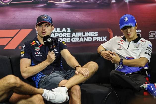 VERSTAPPEN Max (ned), Red Bull Racing RB20, portrait TSUNODA Yuki (jap), Visa Cash App RB F1 Team VCARB 01, portrait press conference, PK, Pressekonferenz during the Formula 1 Singapore Grand Prix 2024, 18th round of the 2024 Formula One World Championship, WM, Weltmeisterschaft from September 20 to 22, 2024 on the Marina Bay Circuit, in Singapore, Singapore - F1 - SINGAPORE GRAND PRIX 2024 DPPI Panoramic 240919_R18_SINGAPORE_DP_XB3_8547