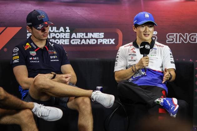 TSUNODA Yuki (jap), Visa Cash App RB F1 Team VCARB 01, portrait VERSTAPPEN Max (ned), Red Bull Racing RB20, portrait press conference, PK, Pressekonferenz during the Formula 1 Singapore Grand Prix 2024, 18th round of the 2024 Formula One World Championship, WM, Weltmeisterschaft from September 20 to 22, 2024 on the Marina Bay Circuit, in Singapore, Singapore - F1 - SINGAPORE GRAND PRIX 2024 DPPI Panoramic 240919_R18_SINGAPORE_DP_XB3_8558