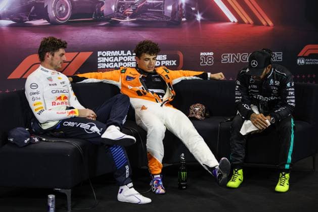 NORRIS Lando (gbr), McLaren F1 Team MCL38, portrait VERSTAPPEN Max (ned), Red Bull Racing RB20, portrait HAMILTON Lewis (gbr), Mercedes AMG F1 Team W15, portrait press conference, PK, Pressekonferenz during the Formula 1 Singapore Grand Prix 2024, 18th round of the 2024 Formula One World Championship, WM, Weltmeisterschaft from September 20 to 22, 2024 on the Marina Bay Circuit, in Singapore, Singapore - F1 - SINGAPORE GRAND PRIX 2024 DPPI Panoramic 240921_R18_SINGAPORE_DP_XB5_0194