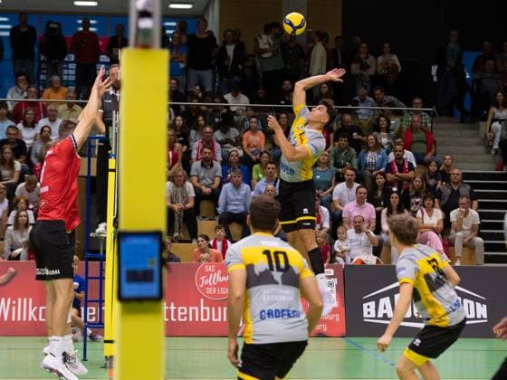v.li. Maik Traumann (TV Rottenburg, 06), Tom Strohbach (TSV Grafing, 15) GER, TV Rottenburg vs TSV Grafing, Volleyball, Herren, 2. Bundesliga, Saison 24 25, 21.09.2024, GER, TV Rottenburg vs TSV Grafing, Volleyball, Herren, 2. Bundesliga, Saison 24 25, 21.09.2024 Rottenburg Copyright: xEibner-Pressefoto WolfgangxFrankx EP_WFK