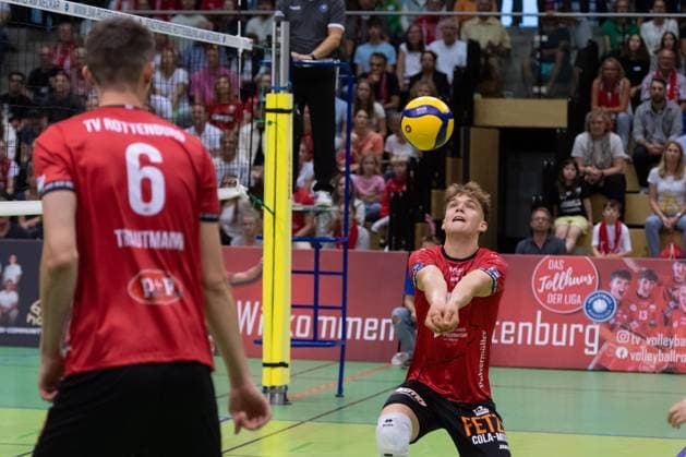 Aurel Sprenger (TV Rottenburg, 17) GER, TV Rottenburg vs TSV Grafing, Volleyball, Herren, 2. Bundesliga, Saison 24 25, 21.09.2024, GER, TV Rottenburg vs TSV Grafing, Volleyball, Herren, 2. Bundesliga, Saison 24 25, 21.09.2024 Rottenburg Copyright: xEibner-Pressefoto WolfgangxFrankx EP_WFK
