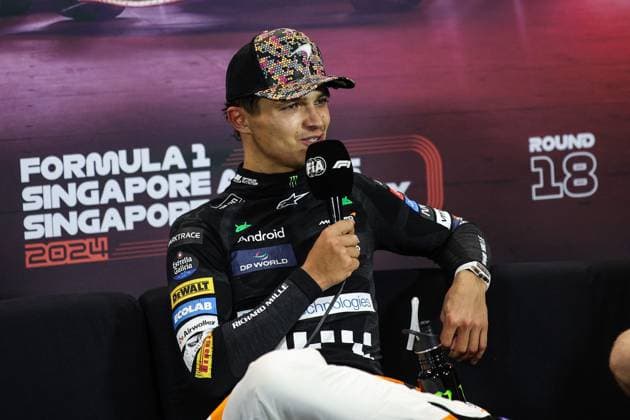 NORRIS Lando (gbr), McLaren F1 Team MCL38, portrait press conference, PK, Pressekonferenz during the Formula 1 Singapore Grand Prix 2024, 18th round of the 2024 Formula One World Championship, WM, Weltmeisterschaft from September 20 to 22, 2024 on the Marina Bay Circuit, in Singapore, Singapore - F1 - SINGAPORE GRAND PRIX 2024 DPPI Panoramic 240922_R18_SINGAPORE_DP_XB3_3881