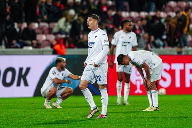 Sport Bilder des Tages Enttaeuschung TSG 1899 Hoffenheim nach Unentschieden DEN, FC Midtjylland vs. TSG 1899 Hoffenheim, Fussball, UEFA Europa League, Spieltag 1, Spielzeit 2024 25, 25.09.2024 DEN, FC Midtjylland vs. TSG 1899 Hoffenheim, Fussball, UEFA Europa League, Spieltag 1, Spielzeit 2024 25, 25.09.2024 Herning Copyright: xEibner-Pressefoto MarcelxvonxFehrnx EP_MFN