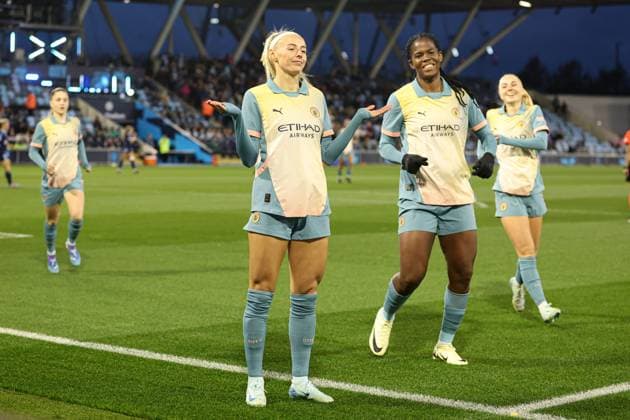 Chloe Kelly of Manchester City celebrates scoring the 1st goal Manchester City Women v Paris Women, UEFA Women s Champions League, Second Round, Second Leg, Football, Joie Stadium , Manchester, UK, 26 Sep 2024 EDITORIAL USE ONLY No use with unauthorised audio, video, data, fixture lists, club league logos or live services. Online in-match use limited to 120 images, no video emulation. No use in betting, games or single club league player publications. Copyright: xPaulxCurrie Shutterstockx 14739053i