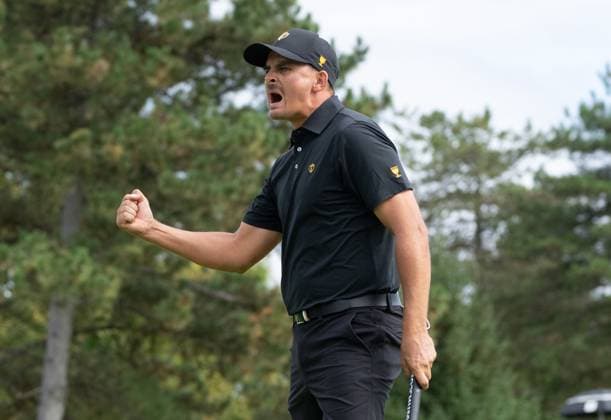 September 27, 2024, Montreal, Pq, CANADA: International team member Christiaan Bezuidenhout of South Africa, celebrates his putt on the first hole during their second round foursome match at the Presidents Cup golf tournament at the Royal Montreal Golf Club, in Montreal, Friday, Sept. 27, 2024. Canada News - September 27, 2024 - ZUMAc35_ 20240927_zaf_c35_111 Copyright: xChristinnexMuschix