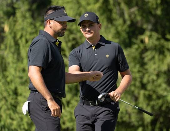 September 27, 2024, Montreal, Pq, CANADA: International team members Christiaan Bezuidenhout of South Africa, right and Jason Day of Australia, fist bump on the third hole of their second round foursome match at the Presidents Cup golf tournament at the Royal Montreal Golf Club, in Montreal, Friday, Sept. 27, 2024. Canada News - September 27, 2024 - ZUMAc35_ 20240927_zaf_c35_117 Copyright: xChristinnexMuschix