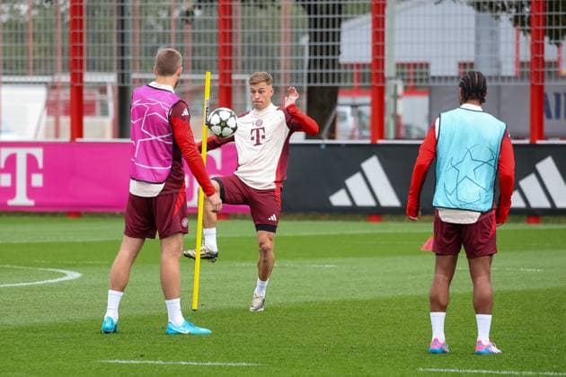 Joshua Kimmich (FC Bayern Muenchen, 06) mit Ball beim Training, Abschlusstraining, FC Bayern Muenchen, Fussball, UEFA Champions League, 2. Spieltag, Saison 24 25, 01.10.2024, Abschlusstraining, FC Bayern Muenchen, Fussball, UEFA Champions League, 2. Spieltag, Saison 24 25, 01.10.2024 Muenchen Copyright: xEibner-Pressefoto JennixMaulx EP_JML