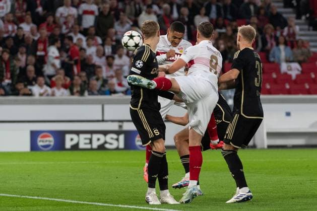 Tor zum 1:0 durch Enzo Millot (VfB Stuttgart, 08) GER, VfB Stuttgart vs. AC Sparta Prag, Fussball, Herren, UEFA Champions League, 2. Spieltag, Spielzeit 2024 2025, 01.10.2024, GER, VfB Stuttgart vs. AC Sparta Prag, Fussball, Herren, UEFA Champions League, 2. Spieltag, Spielzeit 2024 2025, 01.10.2024 Stuttgart Copyright: xEibner-Pressefoto WolfgangxFrankx EP_WFK
