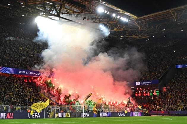 The Celtic away end with flares Borussia Dortmund v Celtic, UEFA Champions League, Group Stage, Football, Signal Iduna Park, Dortmund, Germany, 01 Oct 2024 EDITORIAL USE ONLY No use with unauthorised audio, video, data, fixture lists, club league logos or live services. Online in-match use limited to 120 images, no video emulation. No use in betting, games or single club league player publications. Copyright: xMichaelxTitgemeyer Shutterstockx 14750161i