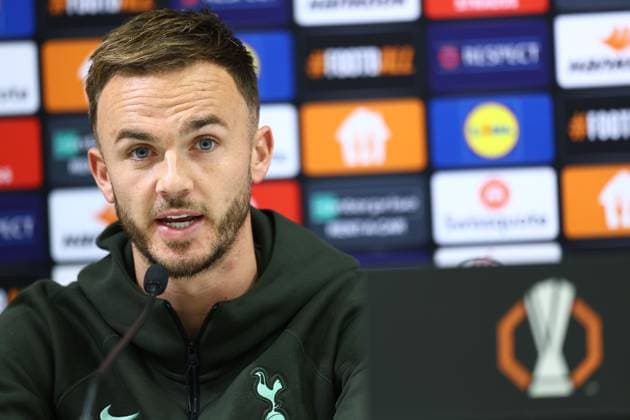 James Maddison of Tottenham Hotspur Tottenham Hotspur Training and press conference, PK, Pressekonferenz UEFA Europa League, Group Stage, Football, Groupama Arena, Budapest, Hungary, 02 Oct 2024 EDITORIAL USE ONLY No use with unauthorised audio, video, data, fixture lists, club league logos or live services. Online in-match use limited to 120 images, no video emulation. No use in betting, games or single club league player publications. Copyright: xMichaelxZemanek Shutterstockx 14752478k