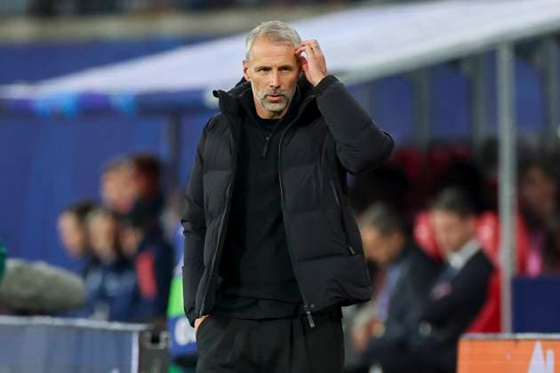 Trainer Marco Rose (RB Leipzig) schaut enttaeuscht, UEFA Champions League 2024 25 League Phase MD2, RB Leipzig v Juventus, Red Bull Arena am 02. October 2024 in Leipzig, Deutschland. (Foto von Marco Steinbrenner DeFodi Images) Trainer Marco Rose (RB Leipzig) looks dejected, UEFA Champions League 2024 25 League Phase MD2, RB Leipzig v Juventus, Red Bull Arena (Leipzig), October 2, 2024 in Leipzig, Germany. (Photo by Marco Steinbrenner DeFodi Images) Defodi-700_leipzig_juve_20241002_016