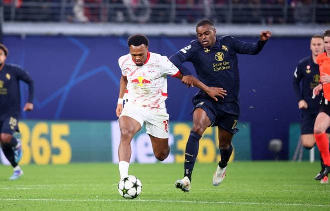 RB Leipzig - Juventus Turin Champions League Leipzig, 02.10.2024, Red Bull Arena, Fußball, UEFA Champions League, 2. Spieltag , RB Leipzig vs. Juventus Turin , Im Bild von links: Lois Openda (11, RB Leipzig), Pierre Kalulu (15, JUVE). , Nur zur redaktionellen Nutzung. Only editorial use. , UEFA regulations prohibit any use of photographs as image sequences and or quasi-video. ,