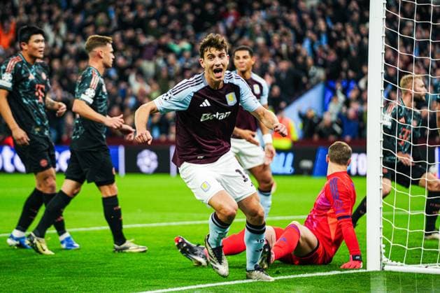 Torjubel nach Tor zum 1:0 Pau Torres (Aston Villa, 14), nach VAR Entscheidung, Videoschiedsrichter, Videobeweis ABERKANNT ENG, Aston Villa vs. FC Bayern Muenchen, Fussball, UEFA Champions League, Spieltag 2, Spielzeit 2024 25, 02.10.2024 ENG, Aston Villa vs. FC Bayern Muenchen, Fussball, UEFA Champions League, Spieltag 2, Spielzeit 2024 25, 02.10.2024 Birmingham Copyright: xEibner-Pressefoto MarcelxvonxFehrnx EP_MFN