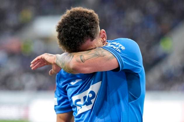 Valentin Gendrey (Hoffenheim, 15), Einzelbild, Einzelfoto, Aktion, Action, enttäuscht schauend, Enttäuschung, Frustration, disappointed, pessimistisch, Spieler der TSG 1899 Hoffenheim, 03.10.2024, Sinsheim (Deutschland), Fussball, UEFA Europa League, Gruppenphase, TSG 1899 Hoffenheim - Dynamo Kiew, REGULATIONS PROHIBIT ANY USE OF PHOTOGRAPHS AS IMAGE SEQUENCES AND OR QUASI-VIDEO.