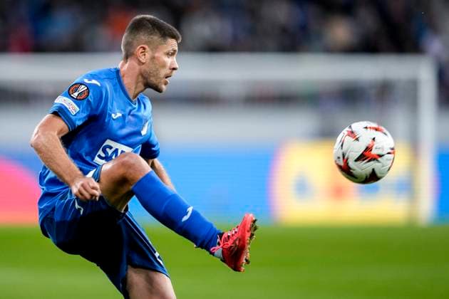 Andrej Kramaric (Hoffenheim, 27), am Ball, Einzelbild, Einzelfoto, Aktion, Action, 03.10.2024, Sinsheim (Deutschland), Fussball, UEFA Europa League, Gruppenphase, TSG 1899 Hoffenheim - Dynamo Kiew, REGULATIONS PROHIBIT ANY USE OF PHOTOGRAPHS AS IMAGE SEQUENCES AND OR QUASI-VIDEO.