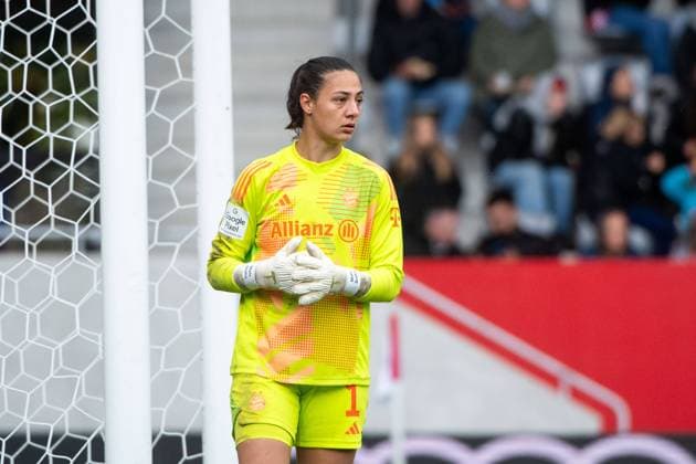 Maria-Luisa Mala Grohs (FC Bayern Muenchen, 01), GER, FC Bayern Muenchen vs 1. FC Koeln, Fussball Google Pixel Frauen Bundesliga, 5. Spieltag, Saison 2024 2025, 05.10.2024 DFB regulations prohibit any use of photographs as image sequences and or quasi-video GER, FC Bayern Muenchen vs 1. FC Koeln, Fussball Google Pixel Frauen Bundesliga, 5. Spieltag, Saison 2024 2025, 05.10.2024 Muenchen Copyright: xEibner-Pressefoto Memmlerx EP_MMR
