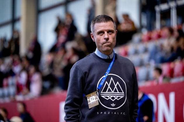 Alexander Straus (FC Bayern Muenchen, Trainer), GER, FC Bayern Muenchen vs Arsenal WFC, Fussball UEFA Women™s Champions League, Gruppe C, 1. Spieltag, Saison 2024 2025, 09.10.2024 GER, FC Bayern Muenchen vs Arsenal WFC, Fussball UEFA Women™s Champions League, 1. Spieltag, Saison 2024 2025, 09.10.2024 Muenchen Copyright: xEibner-Pressefoto Memmlerx EP_MMR