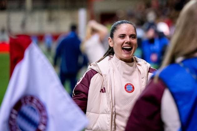 Sarah Zadrazil (FC Bayern Muenchen, 25) jubelt ueber den Sieg, GER, FC Bayern Muenchen vs Arsenal WFC, Fussball UEFA Women™s Champions League, Gruppe C, 1. Spieltag, Saison 2024 2025, 09.10.2024 GER, FC Bayern Muenchen vs Arsenal WFC, Fussball UEFA Women™s Champions League, 1. Spieltag, Saison 2024 2025, 09.10.2024 Muenchen Copyright: xEibner-Pressefoto Memmlerx EP_MMR
