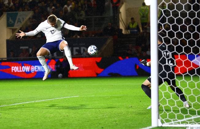 Callum Doyle of England U21, U 21 scores a goal to make the score 2-0 England U21 v Azerbaijan U21, UEFA U21 Championship 2025 Qualification, Group F, Football, Ashton Gate, Bristol, UK, 15 Oct 2024 EDITORIAL USE ONLY No use with unauthorised audio, video, data, fixture lists, club league logos or live services. Online in-match use limited to 120 images, no video emulation. No use in betting, games or single club league player publications. Copyright: xKieranxMcManus Shutterstockx 14785525v