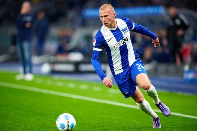 Jon Dagur Thorsteinsson (Hertha BSC, 24), GER, Hertha BSC vs. Eintracht Braunschweig, Fussball Herren, 2. Bundesliga, Saison 2024 2025, 09. Spieltag, 18.10.2024. (DFL REGULATIONS PROHIBIT ANY USE OF PHOTOGRAPHS AS IMAGE SEQUENCES AND OR QUASI - VIDEO). GER, Hertha BSC vs. Eintracht Braunschweig, Fussball Herren, 2. Bundesliga, Saison 2024 2025, 09. Spieltag, 18.10.2024. Berlin