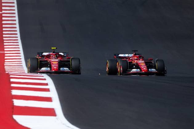 Carlos Sainz (Scuderia Ferrari HP, Spanien, 55) im Ferrari SF-24 vor Charles Leclerc (Scuderia Ferrari HP, Monaco, 16), USA, Formel 1 Weltmeisterschaft, Pirelli Grand Prix der Vereinigten Staaten von Amerika, Circuit of the Americas Austin, Sprint Rennen, 19.10.2024 USA, Formel 1 Weltmeisterschaft, Pirelli Grand Prix der Vereinigten Staaten von Amerika, Circuit of the Americas Austin, Sprint Rennen, 19.10.2024 Austin Copyright: xEibner-Pressefoto Memmlerx EP_MMR