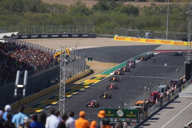 20.10.2024, Circuit of The Americas, Austin, FORMULA 1 PIRELLI UNITED STATES GRAND PRIX 2024 ,im Bild Charles Leclerc (MCO), Scuderia Ferrari HP, Max Verstappen (NLD), Oracle Red Bull Racing, Carlos Sainz Jr. (ESP), Lando Norris (GBR), McLaren F1 Team, Oscar Piastri (AUS), 27 (Photo by Hasan Bratic DeFodi Images) not used in POL SRB CRO FRA GBR NED ITA USA Defodi-506_20241020_hbr_0870