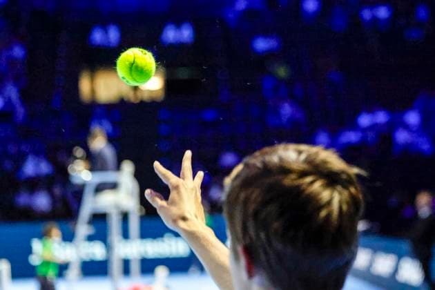 Balljunge, Spielball, Ball, Tennisball , Tennis, Swiss Indoors ATP, Tennis Herren World Tour 500), 1 16 Finals Einzel, 2024, Ugo Humbert (FRA) vs. Jerome Kym (SUI), 21.10.2024, St. Jakobshalle, Basel, Schweiz Basel St. Jakobshalle BS Schweiz Copyright: xGrantxHubbsx