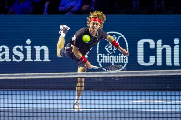 Andrey Rublev , Tennis, Swiss Indoors ATP, Tennis Herren World Tour 500), 1 16 Finals Einzel, 2024, Andrey Rublev vs. Nuno Borges (POR), 21.10.2024, St. Jakobshalle, Basel, Schweiz Basel St. Jakobshalle BS Schweiz Copyright: xGrantxHubbsx