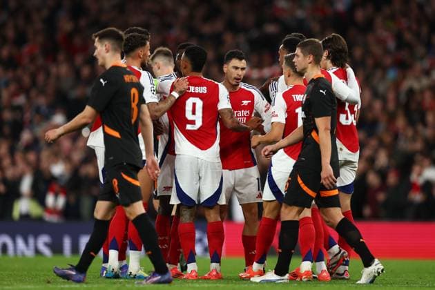 Gabriel Martinelli of Arsenal celebrates after Dmytro Riznyk of Shakhtar Donetsk scored an own goal Arsenal v Shakhtar Donetsk, UEFA Champions League, Group Stage, Football, Emirates Stadium, London, UK, 22 Oct 2024 EDITORIAL USE ONLY No use with unauthorised audio, video, data, fixture lists, club league logos or live services. Online in-match use limited to 120 images, no video emulation. No use in betting, games or single club league player publications. Copyright: xSimonxDael Shutterstockx 14801590u